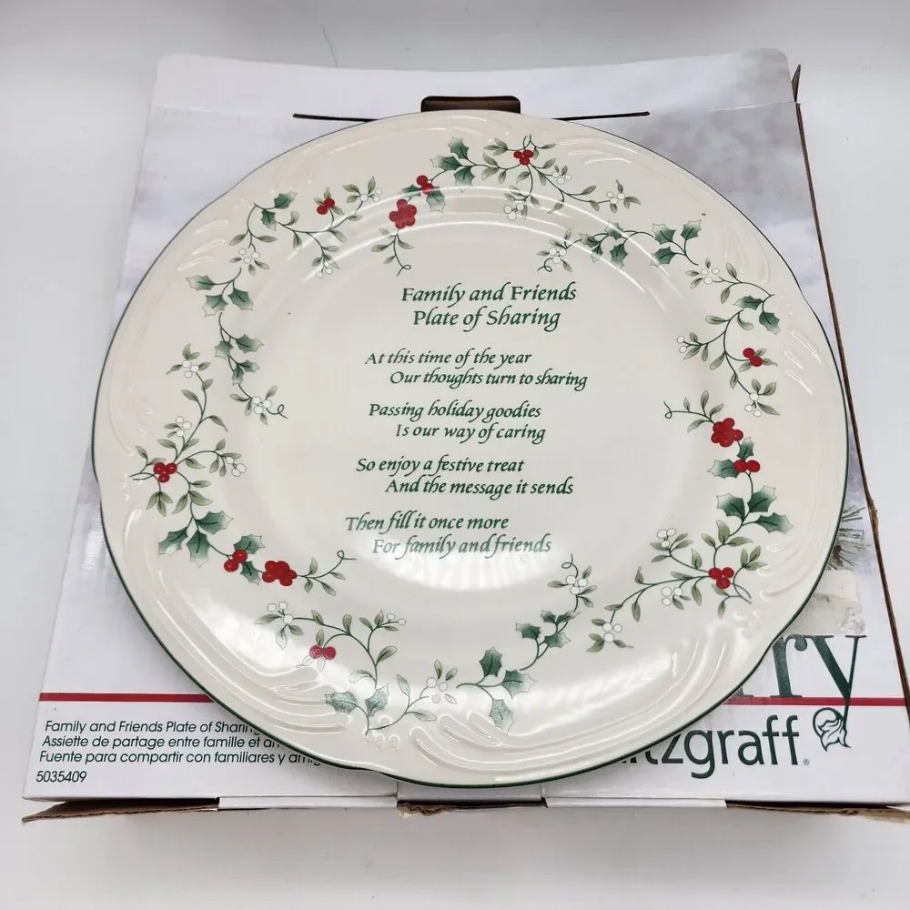 Pfaltzgraff Holly Platter Plate Winterberry Family and Friends of Sharing 12 in